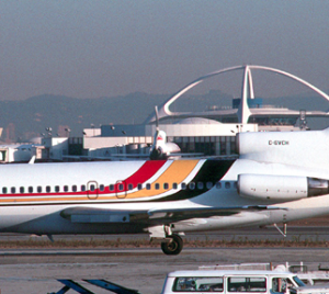 Vancouver Canucks Boeing 727-100 (Old Logo With Yellow, Red, and Black Stripes)