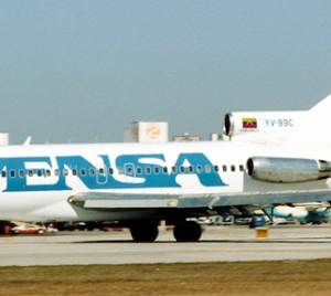 Avensa Boeing 727-100
