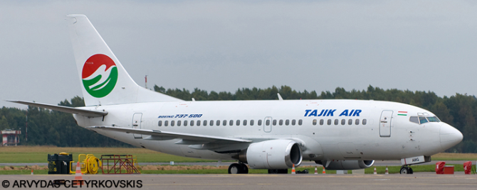 Tajik Air Boeing 737-500