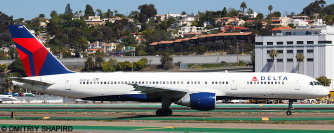 Delta Airlines Boeing 757-200 (Widget Livery)