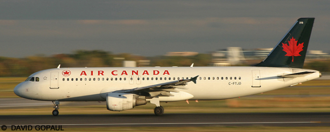 Air Canada Airbus A320 (Old Dark Tail Livery)