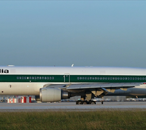 Alitalia McDonnell Douglas MD-11 (Passenger)
