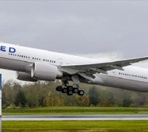 United Airlines Boeing 777-300 (Continental Livery)
