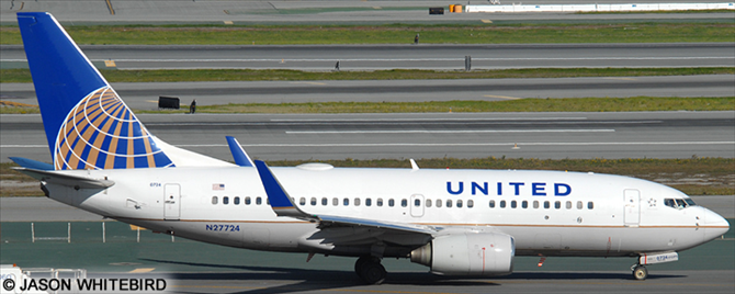 United Airlines Boeing 737-700 (New Livery)