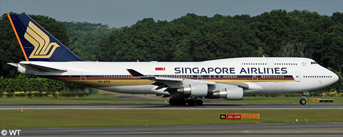 Singapore Airlines Boeing 747-400