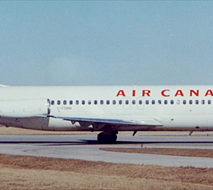 Air Canada McDonnell Douglas DC-9-32 (90s Dark Tail Livery)