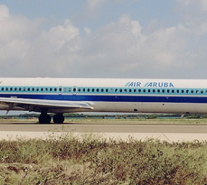 Air Aruba McDonnell Douglas MD-90-30