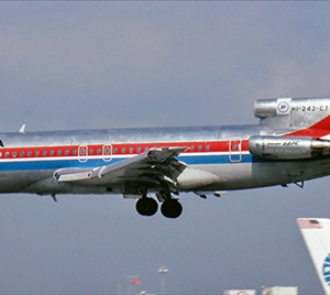 Dominicana Boeing 727-200 (Bare Metal Livery "Duarte")