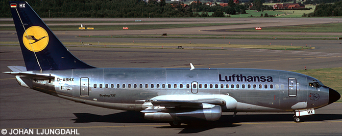 Lufthansa Boeing 737-200 (Chrome Livery)