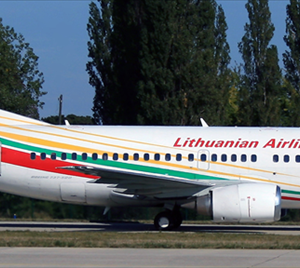 Lithuanian Airlines Boeing 737-500